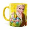 Caneca Chocolate Feliz Páscoa Frozen Elsa V02 Amarela