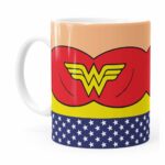 Caneca Mulher Maravilha Uniforme Branca