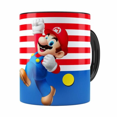 Caneca Super Mario Bros Mario Pulando Preta