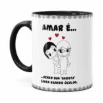 Caneca Amar é Achar Sua Garota Linda Usando Óculos Preta