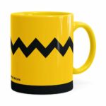 Caneca Peanuts Charlie Brown Minimalista Amarela