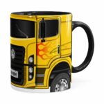 Caneca Personalizada Truck Amarelo V01 Com Nome Preta