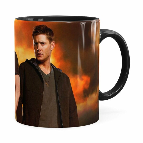 Caneca Supernatural Dean E Sam Winchester Preta
