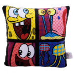 Almofada Quadrada Bob Esponja Preta Fibra